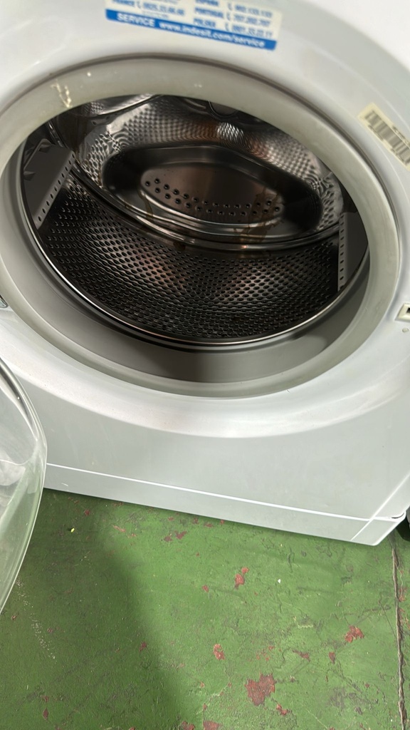 Lavadora 6 kg Indesit Mod. IWC61051