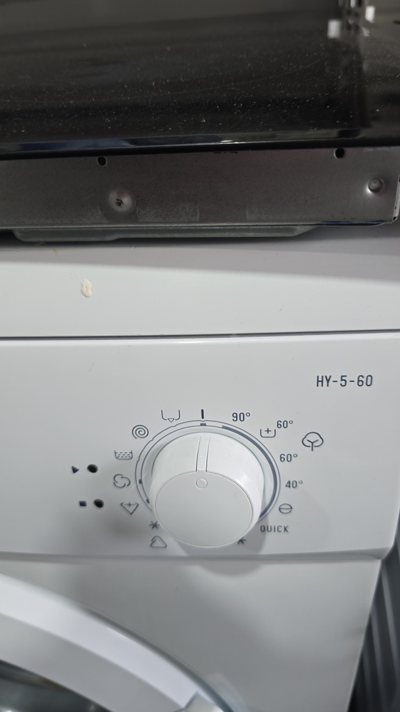 LAVADORA 5 KG HYUNDAI MODELO HY560